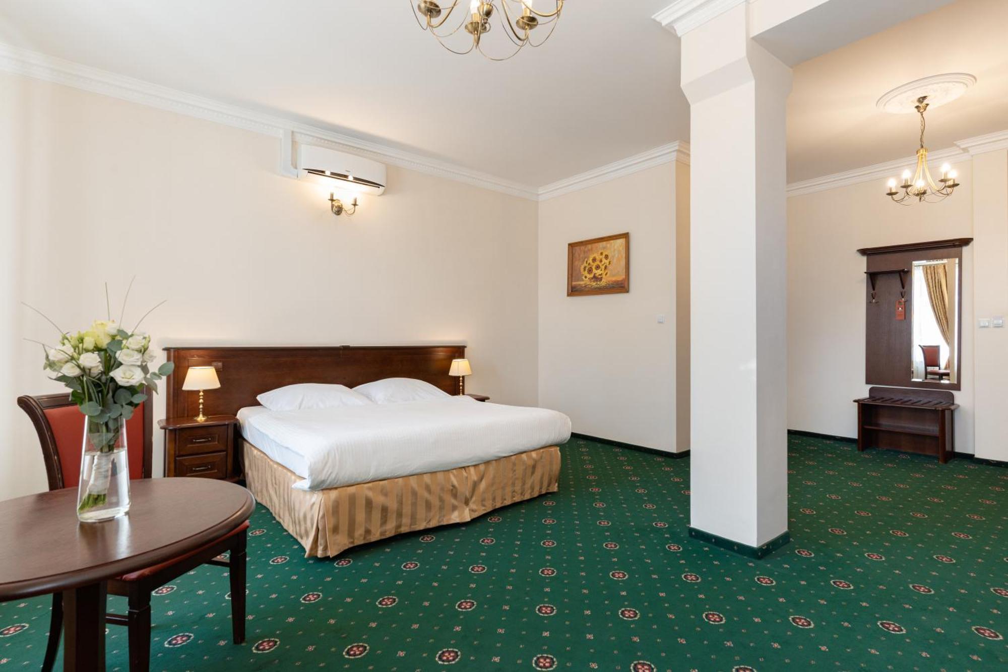 Royal Modlin Hotel